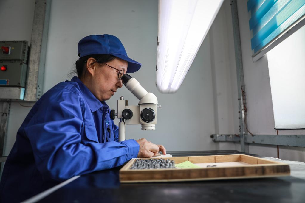 劳动者之歌丨孙晓霞：为铸“重器”勤“续火” 图2