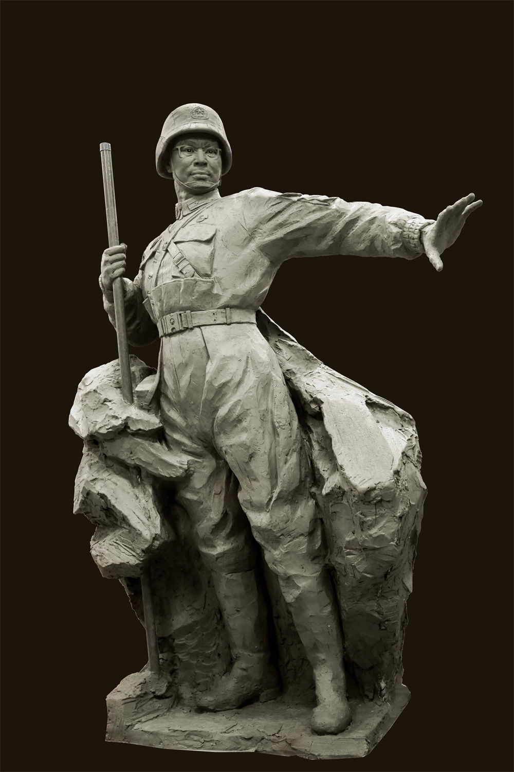 《雪域长城——陈红军》 李继飞 45×25×80cm 2025年