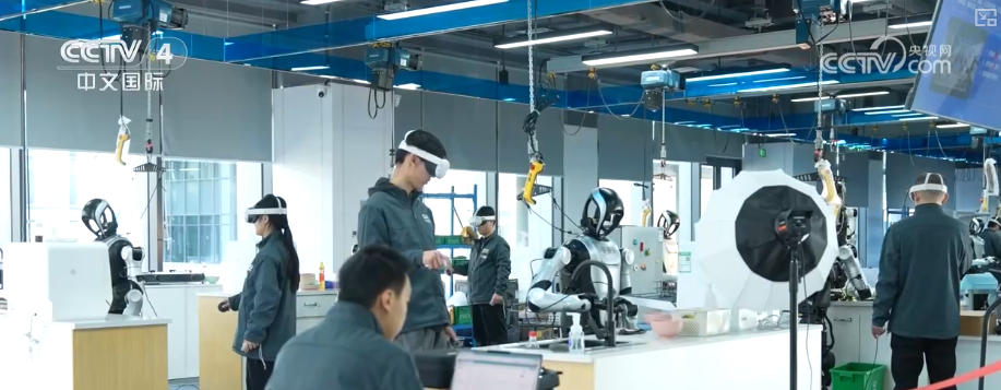 产业新观察·人形机器人从“功夫”到“打工”模式力促产业迭代升级(图1)