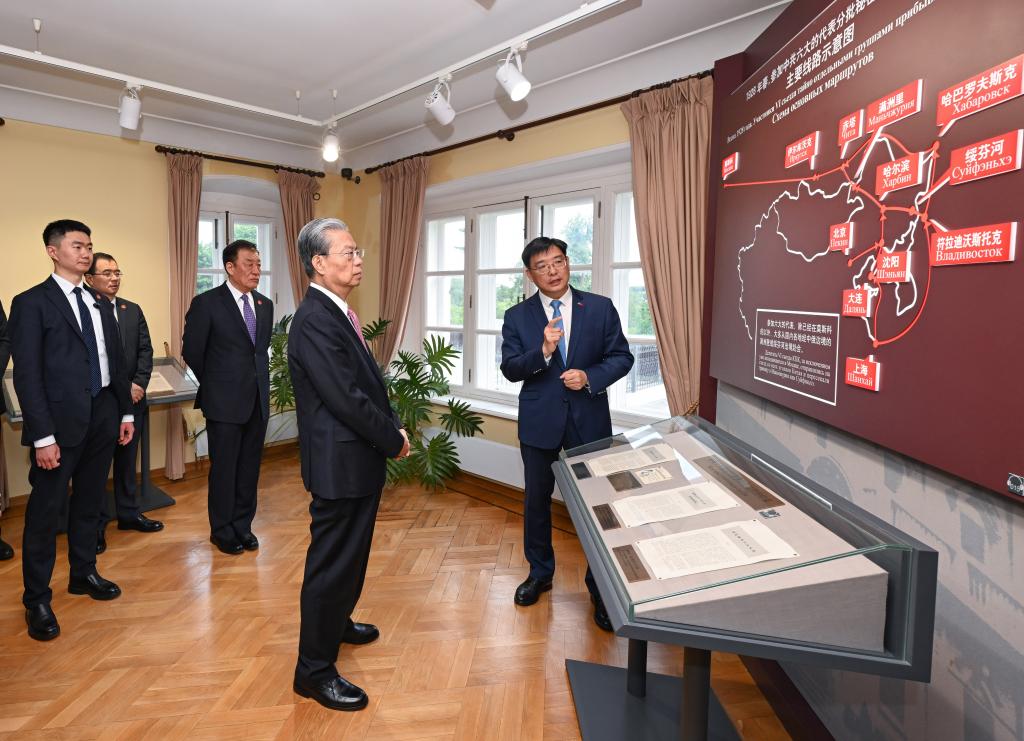 Zhao Leji, chairman of China’s National People‘s Congress Standing Committee, visits an exhibition on the site of the 6th National Congress of the Communist Party of China in Moscow, Russia, May 28, 2026. (Xinhua/Rao Aimin)