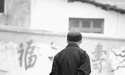 离乡打工,怎样孝敬留守爹娘