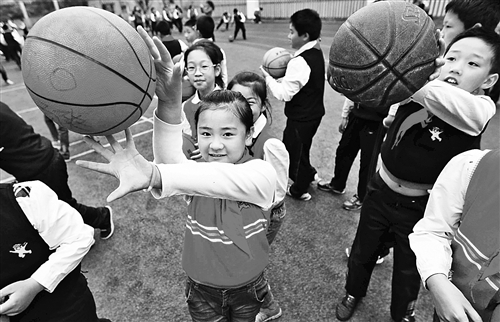 学生篮球操 快乐又健康