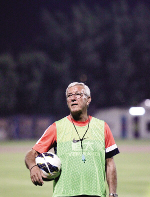 有专机配主厨 为亚冠恒大不惜血本(图)