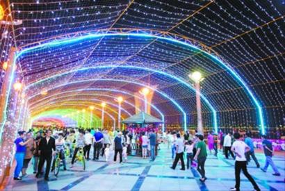 明湖欢乐广场璀璨营口之夜