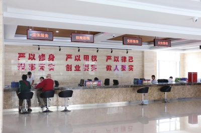 夯实社区服务群众基础