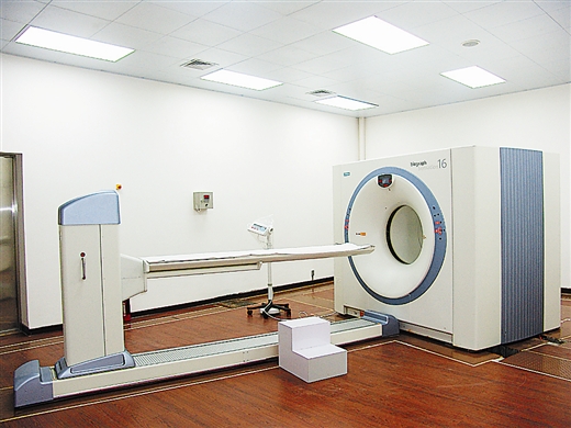 大医大德历沧桑 至臻至善谱华章_党建_共产党