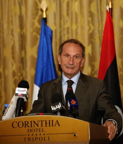 Libya and France have agreed to look into boosting maritime security and controlling the North African country's borders.