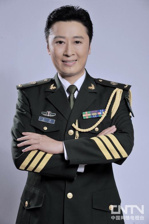 《红星艺苑》主持人:苗博