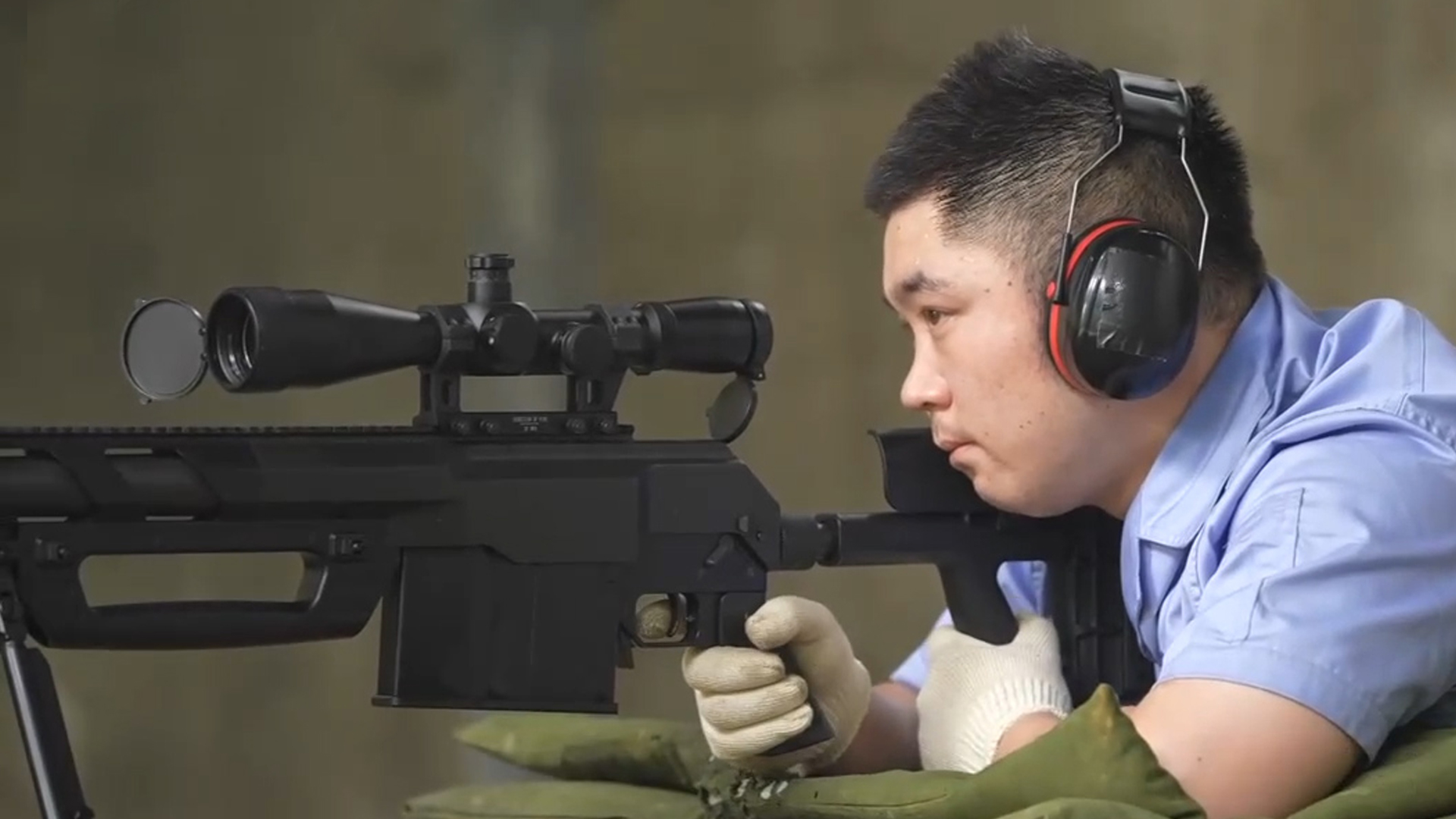 国产12.7毫米高精狙威力惊人！