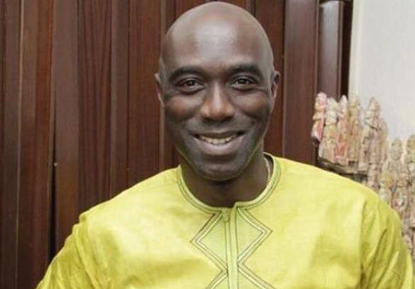 贝宁一总统候选人在其乘坐的汽车中遭受枪击受伤