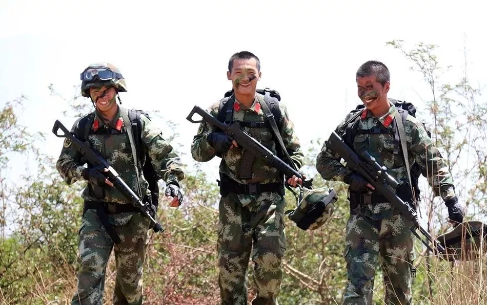 兵哥哥的这些瞬间很帅