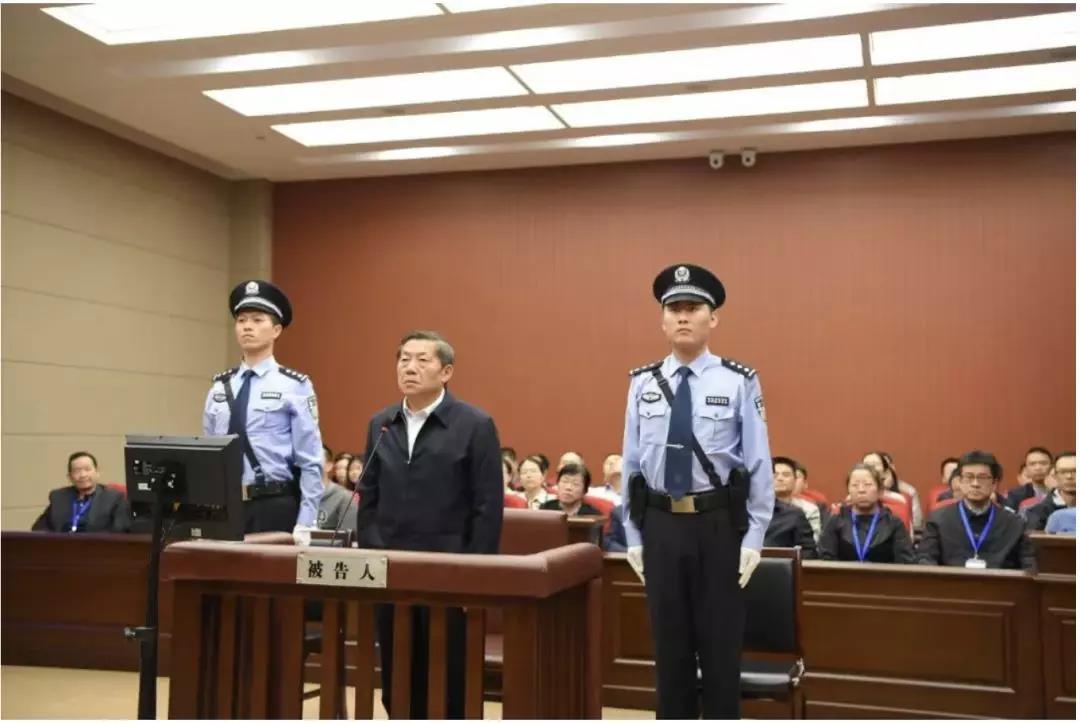 早啊新闻来了20181020