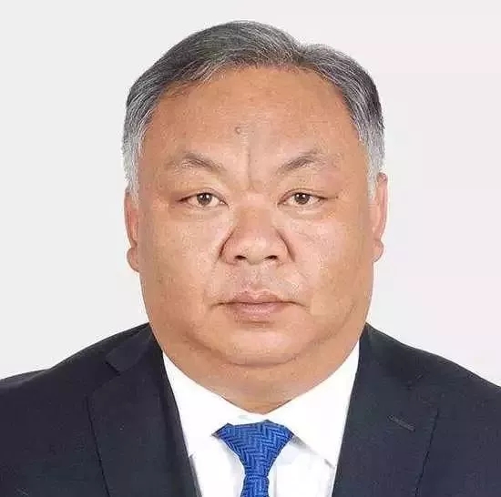 80后干部竟头发花白本人回应基层工作艰苦作息不定