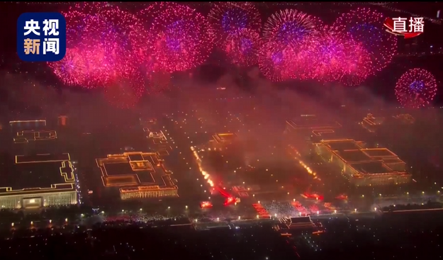 提问:在北京,在天安门广场上,设计烟花有什么不一样?