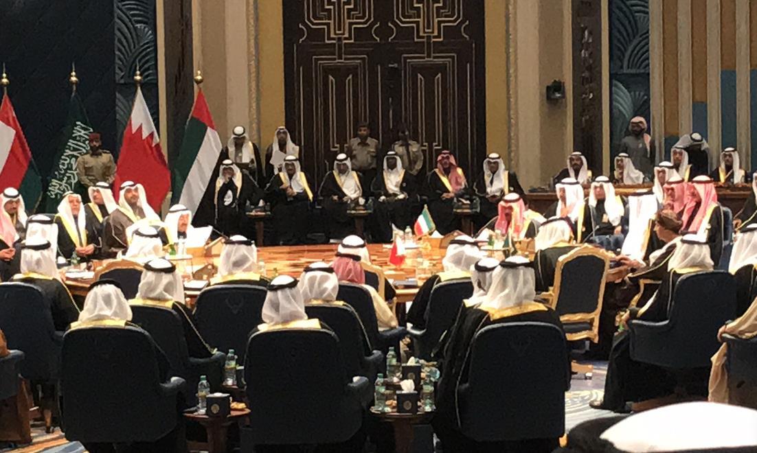 海合会峰会在科威特召开 断交风波后成员国政要首次齐聚