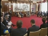 张高丽与俄罗斯第一副总理会谈