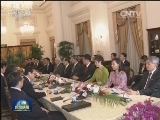 习近平会见新加坡总统