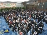 习近平会见中外记者