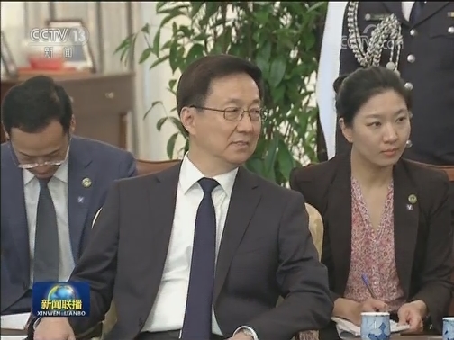 韩正访问新加坡并共同主持中新双边合作机制会议