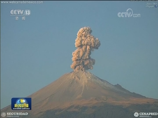 墨西哥波波卡特佩特火山持续喷发