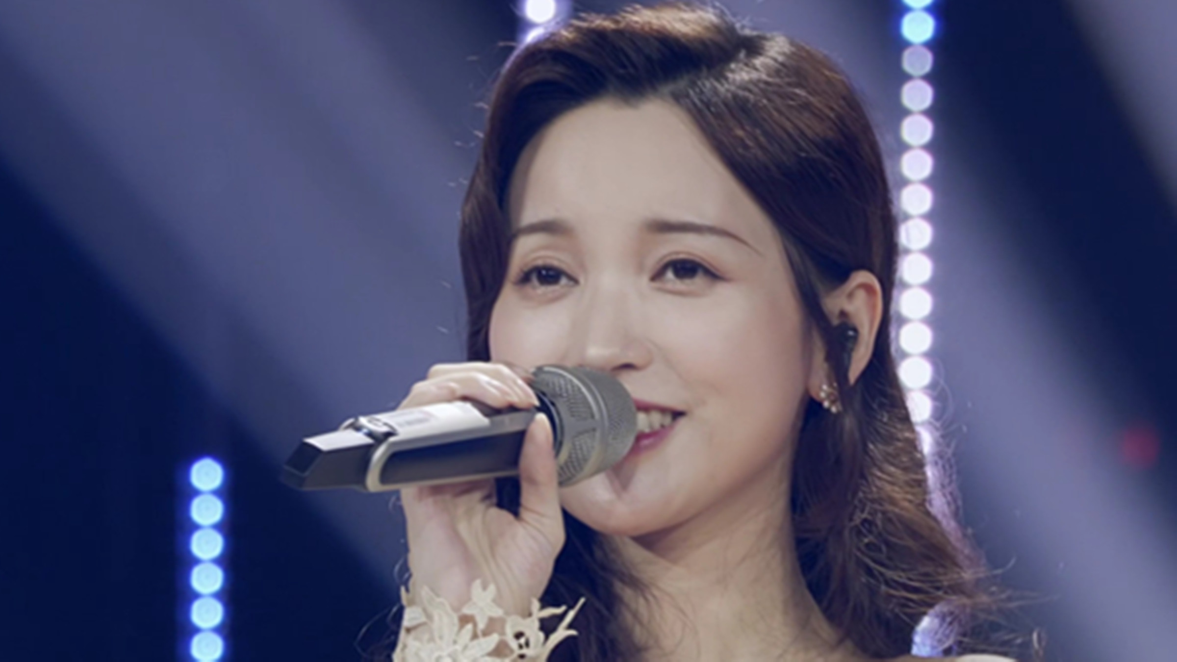 [民歌中国]歌曲《留客歌》 演唱:彝人制造,曲比阿乌 20130101