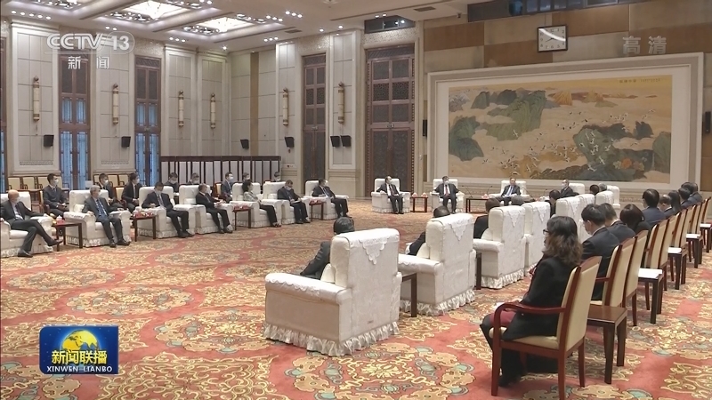 汪洋会见欧美同学会（中国留学人员联谊会）第八届理事会会长会成员