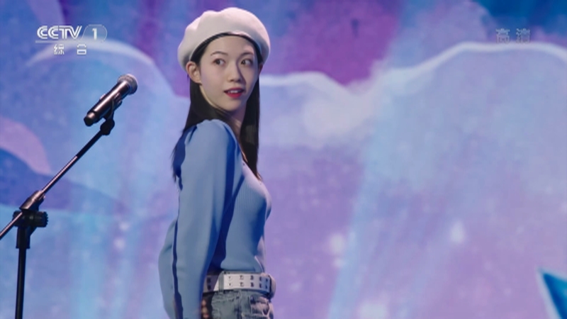 [上线吧华彩少年]王玥vs黄欣苑 王玥国风作品成功上线