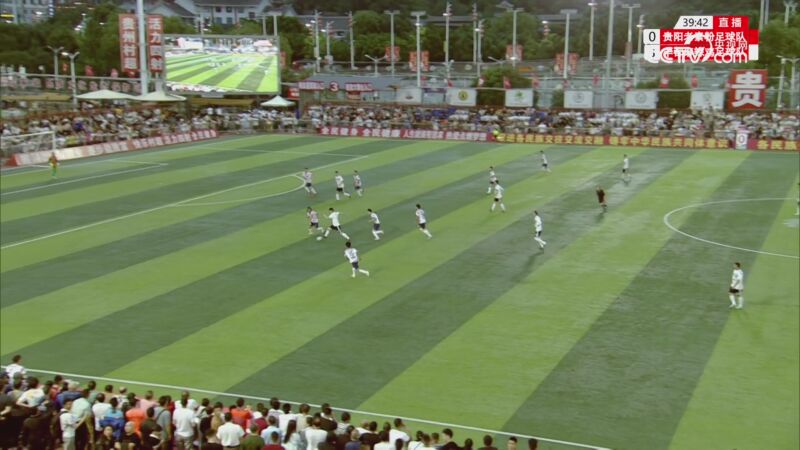 [国内足球]贵州村超联赛:贵阳老素粉足球队vs丰都麻辣鸡足球队