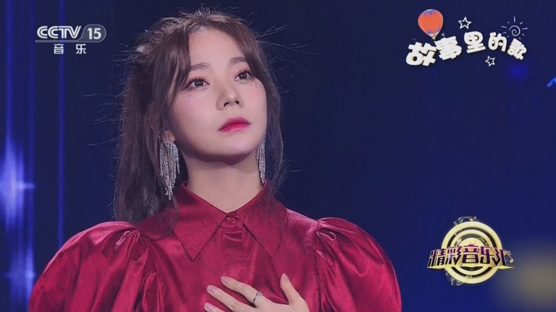 [精彩音乐汇]歌曲《时间煮雨》 演唱:张紫宁