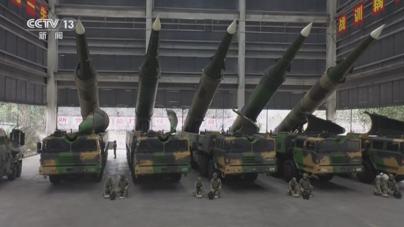 [新闻直播间]习近平在视察火箭军某旅时强调 坚持政治引领 强化使命