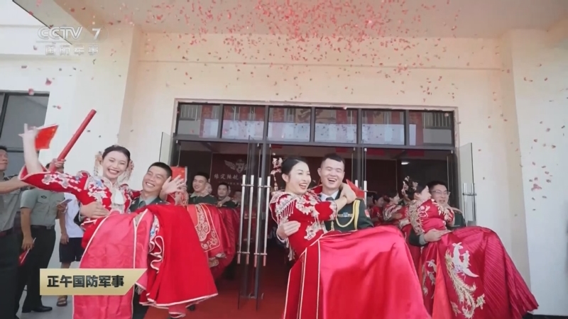 《正午国防军事》 20251003