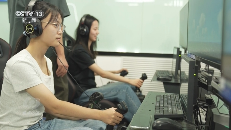 《焦点访谈》 20251031 专业“上新” 人才“出新”