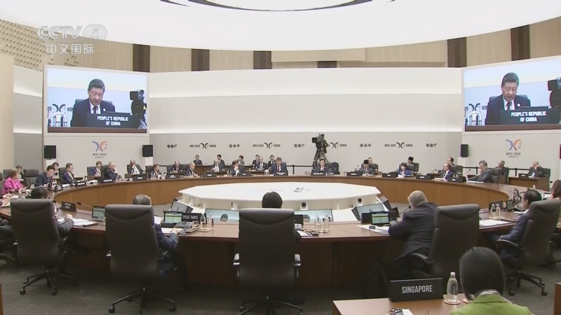 《中国新闻》 20251101 01:00