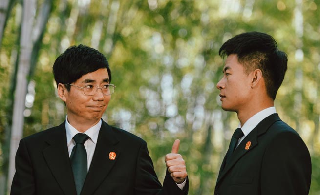 小镇大法官_电视剧_央视网(cctv.com)