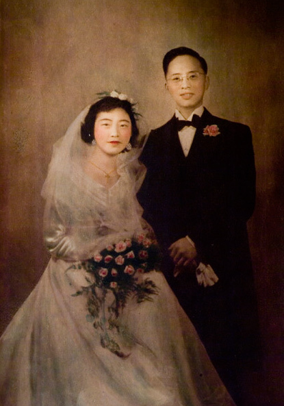 纪录片《对照记:犹在镜中》犹太摄影师沈石蒂照片集 - 小书虫 - 陈怀