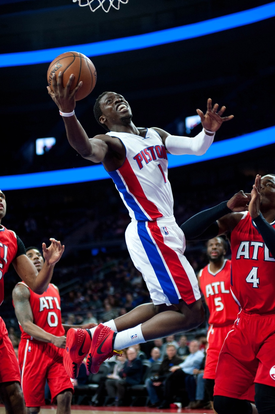 高清组图德拉蒙德砍2213活塞主场击溃老鹰