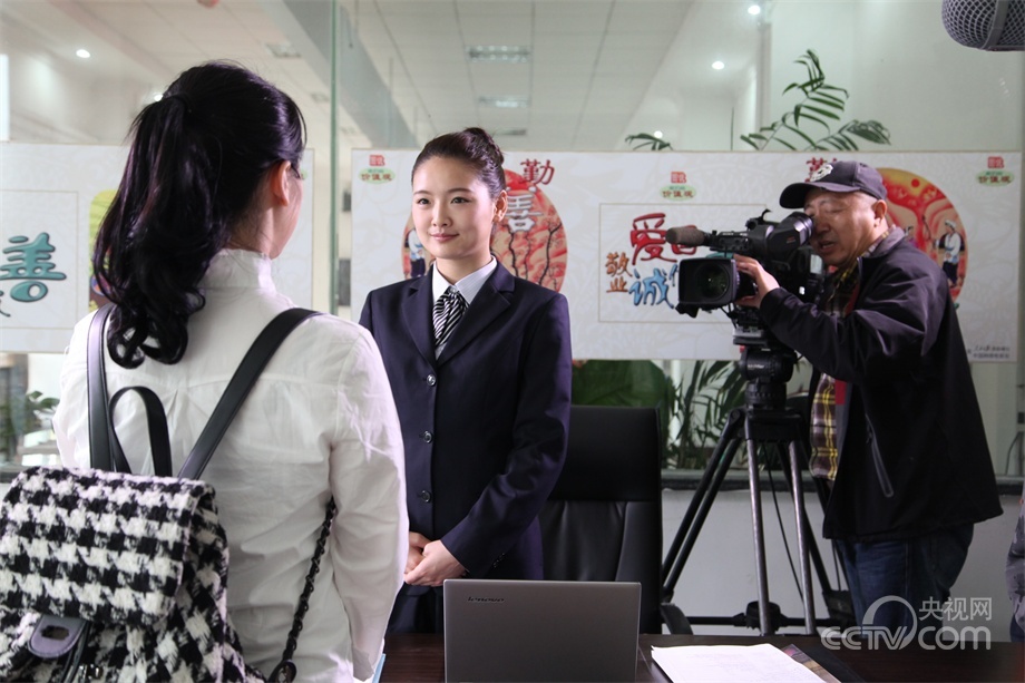《乡村法制剧场》:《我和春天有个约会》剧照