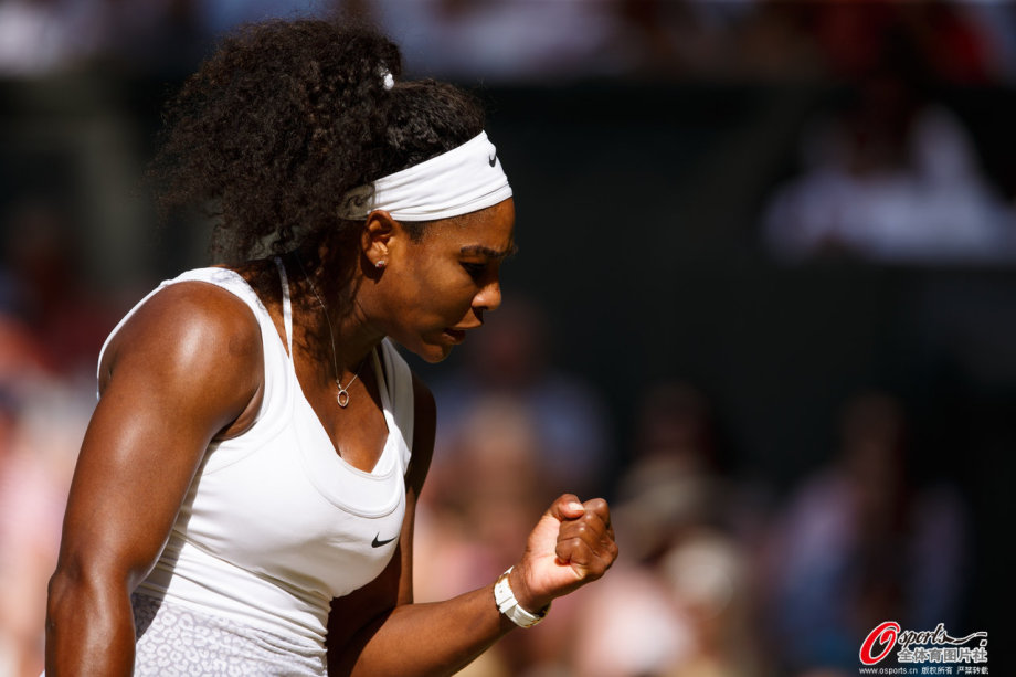 [高清组图]温网女单半决赛:小威胜莎拉波娃