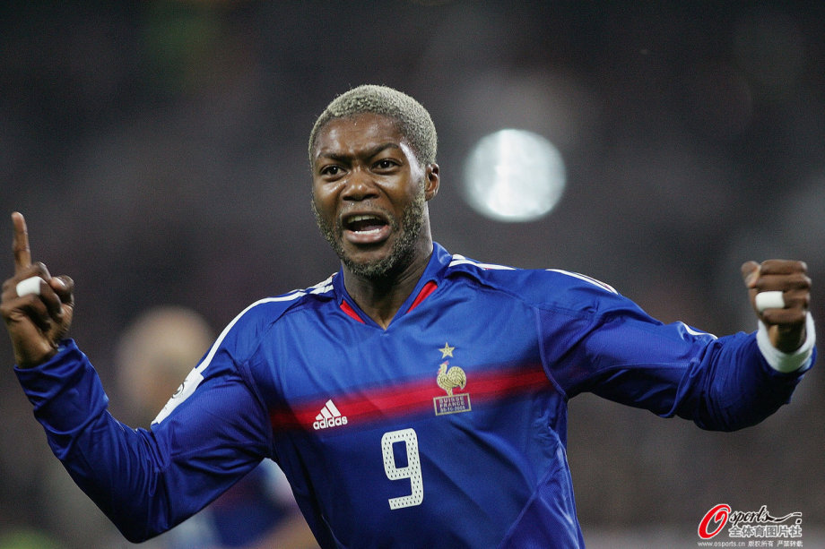 [高清组图]前法国国脚西塞宣布正式退役