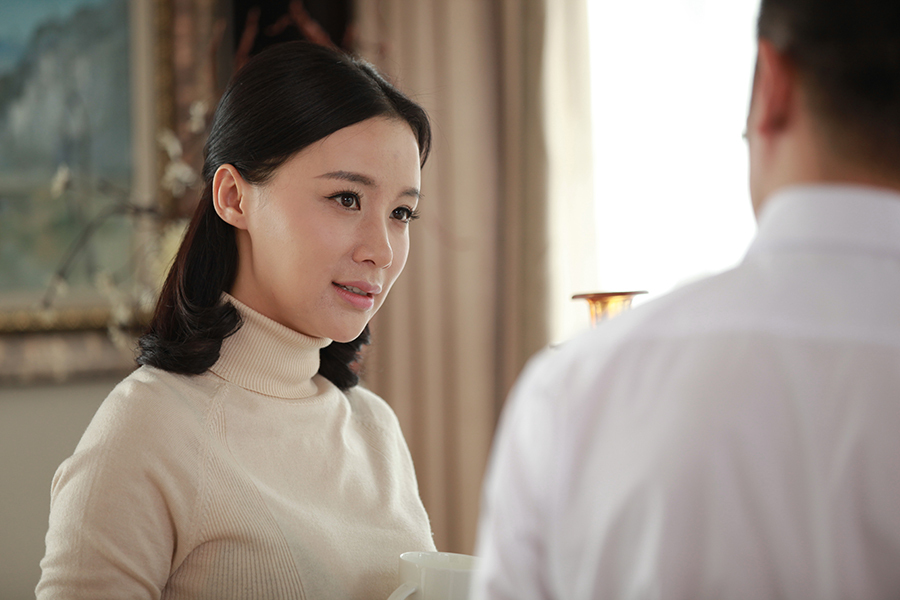 姚芊羽新戏再虐心善良小草变身干练智慧女