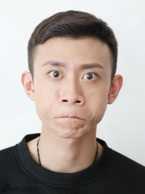 张一山表情包超萌 嘟嘴吐舌斗鸡眼