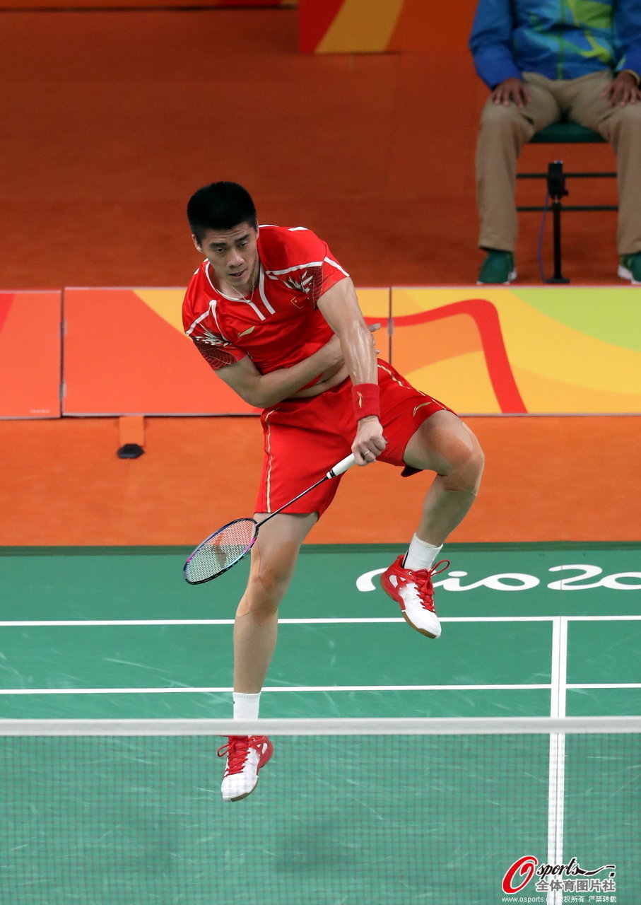 3/8 2016年8月15日,里约奥运会羽毛球男双1/4决赛如期进行,中国组合傅
