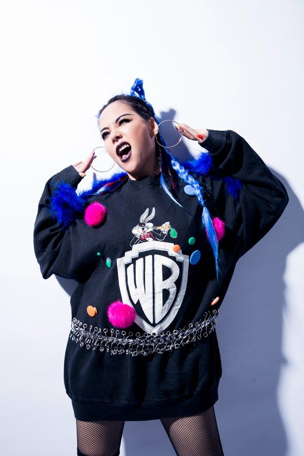 张惠春写真玩转童趣 彰显个性却萌味十足