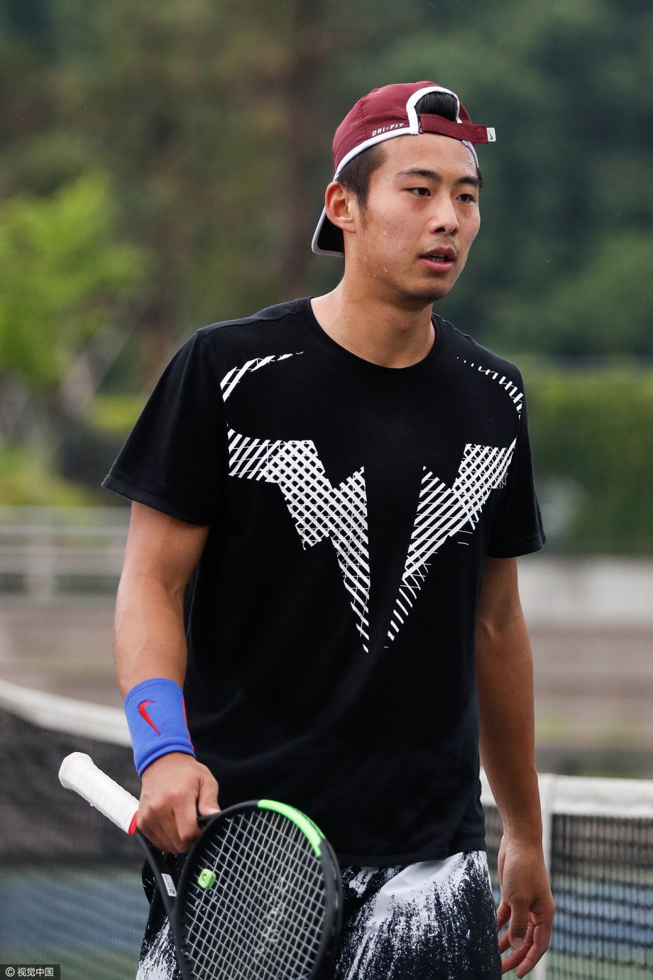 我要分享 央视网消息:在经历一系列的比赛之后,中国男子网球选手张择