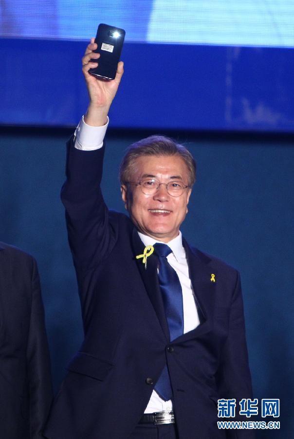 韩国中央选举管理委员会10日凌晨发布的数据显示,共同民主党候选人