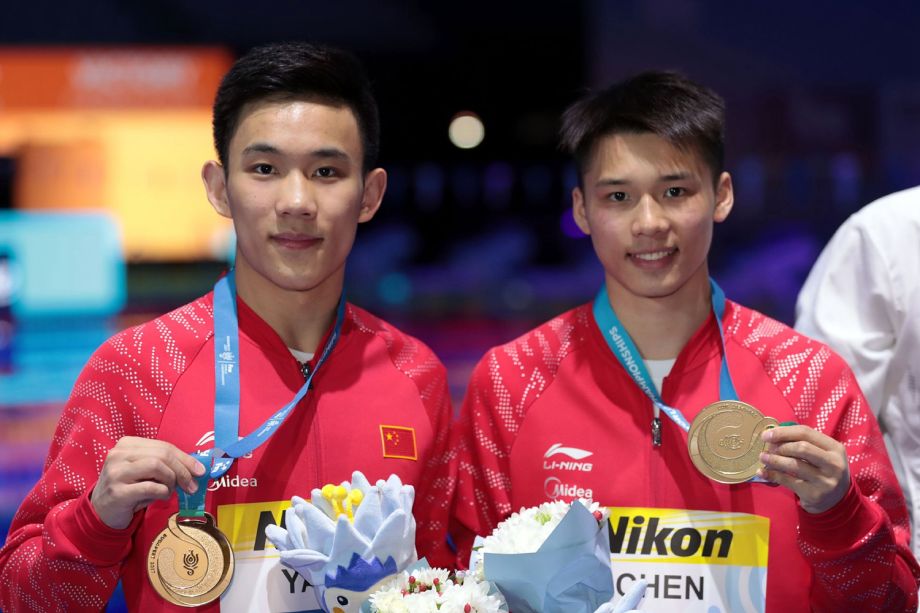 高清组图陈艾森杨昊一路领跑双人10米台摘金