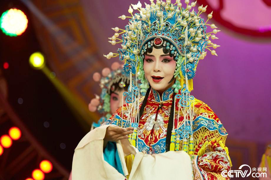 朱迅表演京剧《大唐贵妃》选段高清图集_cctv专区