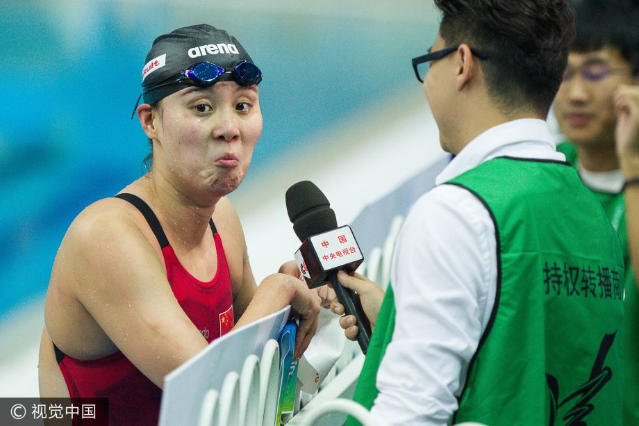 [高清组图]傅园慧100米仰泳晋级 赛后奉献表情包