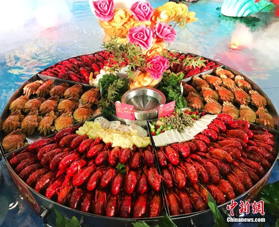龙虾盛宴亮相南京