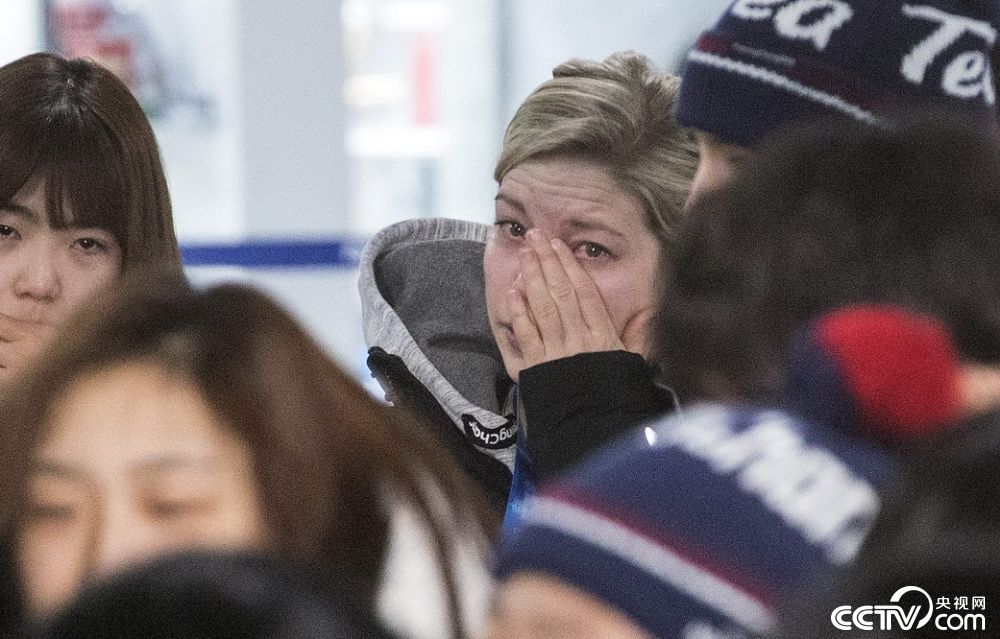 朝鲜代表团返朝 韩朝选手挥泪惜别